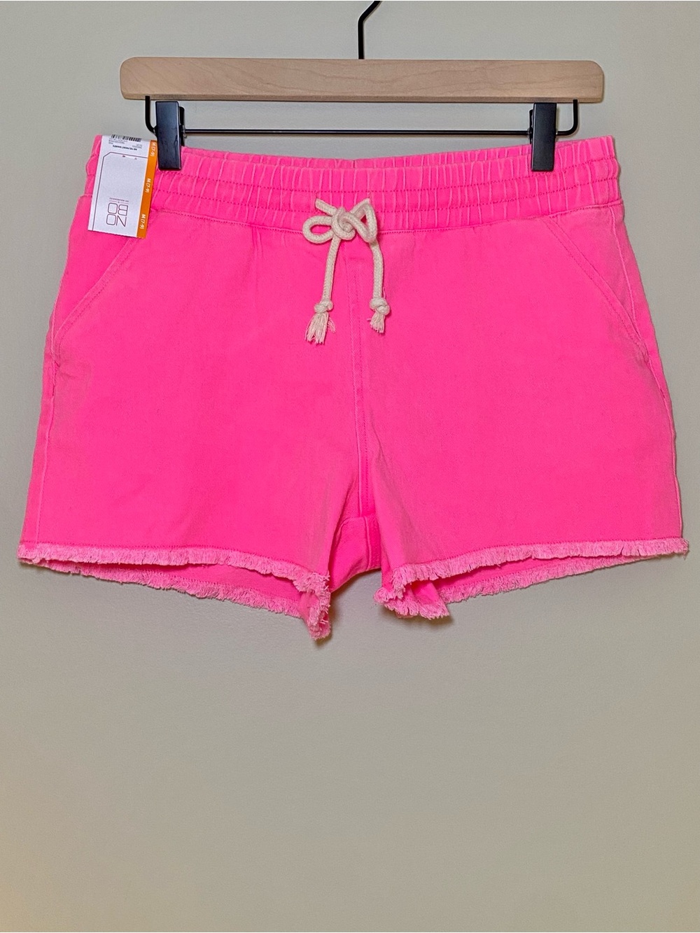 NWT No Boundaries Hot Pink/Neon‎ Juniors Drawstring Frayed Shorts Medium (7-9)